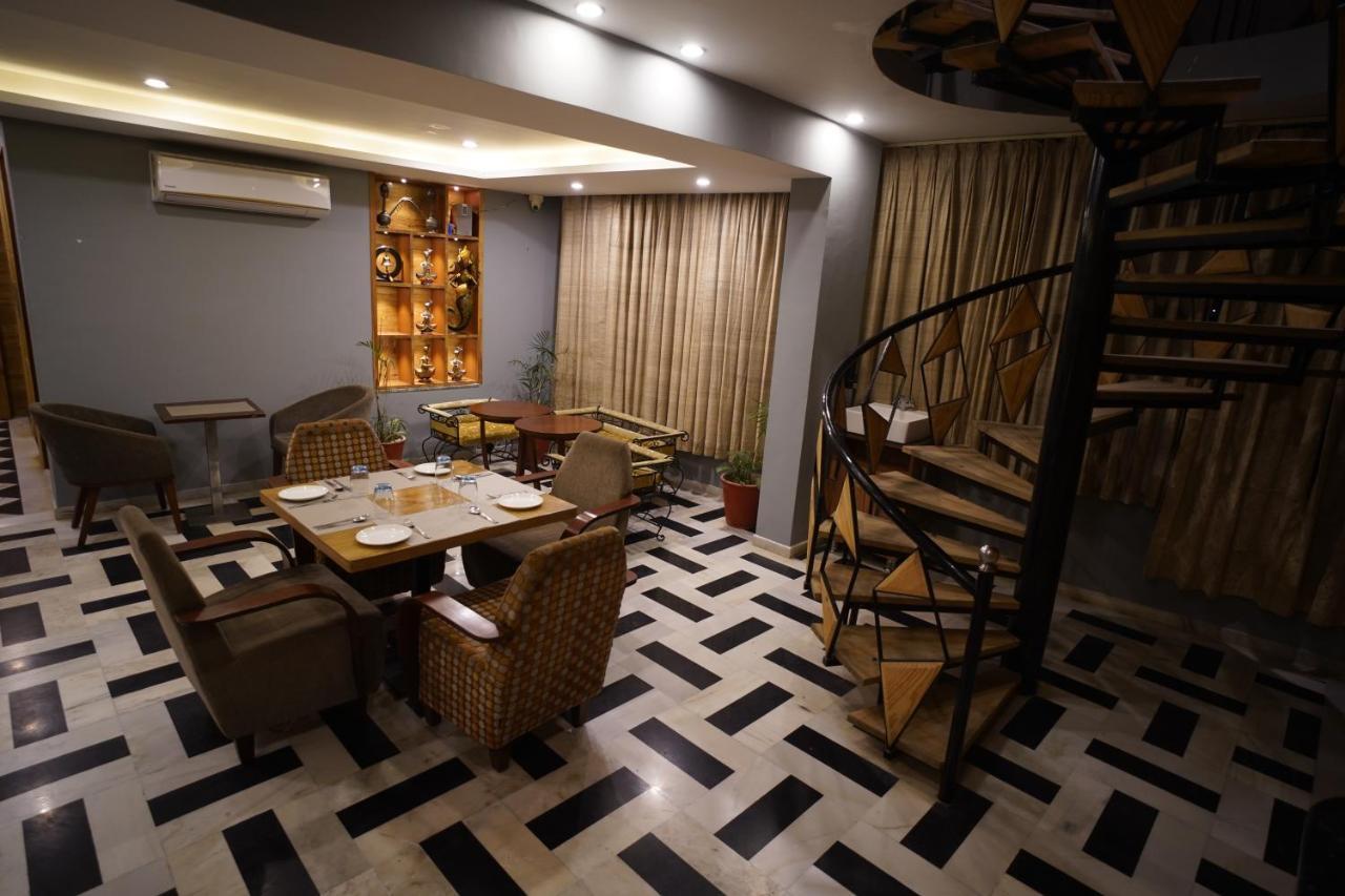 Fabhotel Naivara Boutique Udajpur Exteriér fotografie